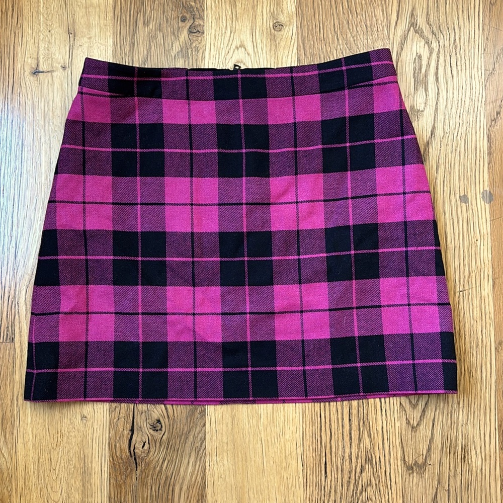 Alice and Olivia wool blend skirt.